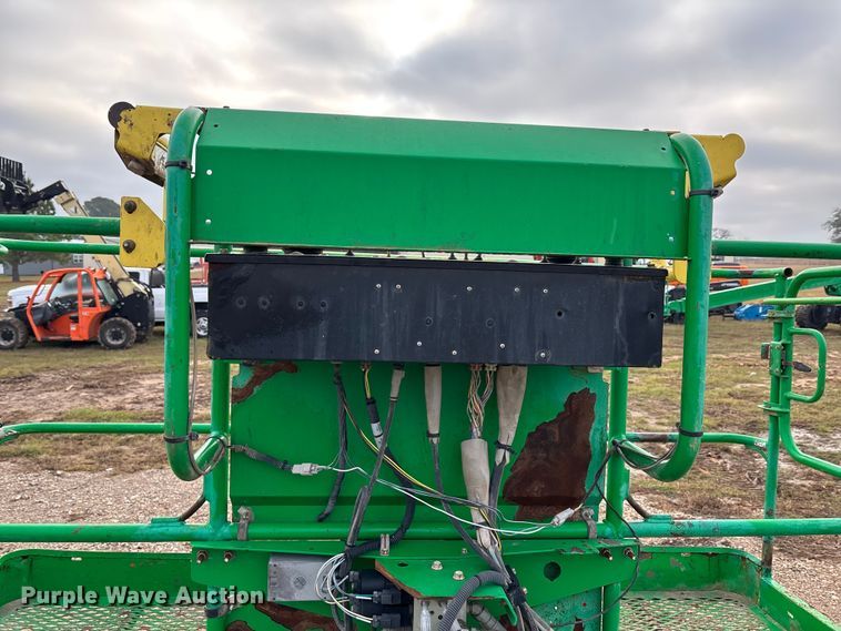 image for item DT4979 2017 Genie S-80x boom lift