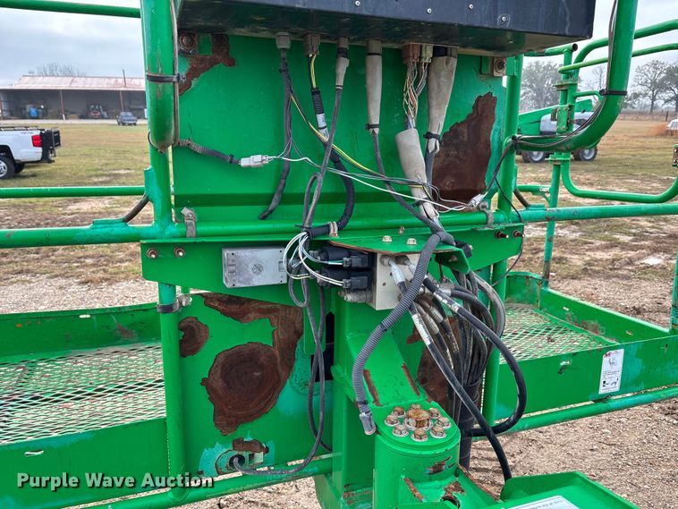 image for item DT4979 2017 Genie S-80x boom lift