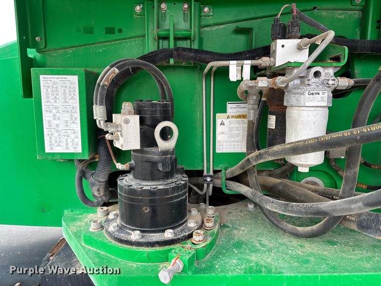 image for item DT4979 2017 Genie S-80x boom lift