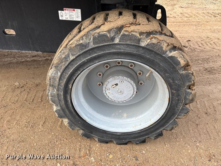 image for item DT4979 2017 Genie S-80x boom lift