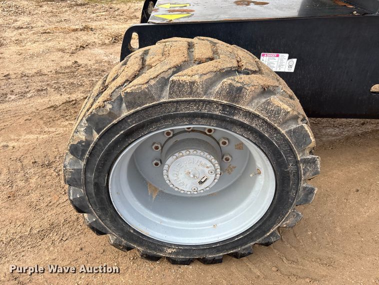 image for item DT4979 2017 Genie S-80x boom lift