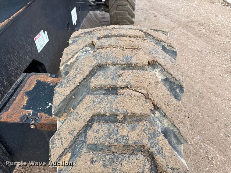 image for item DT4979 2017 Genie S-80x boom lift