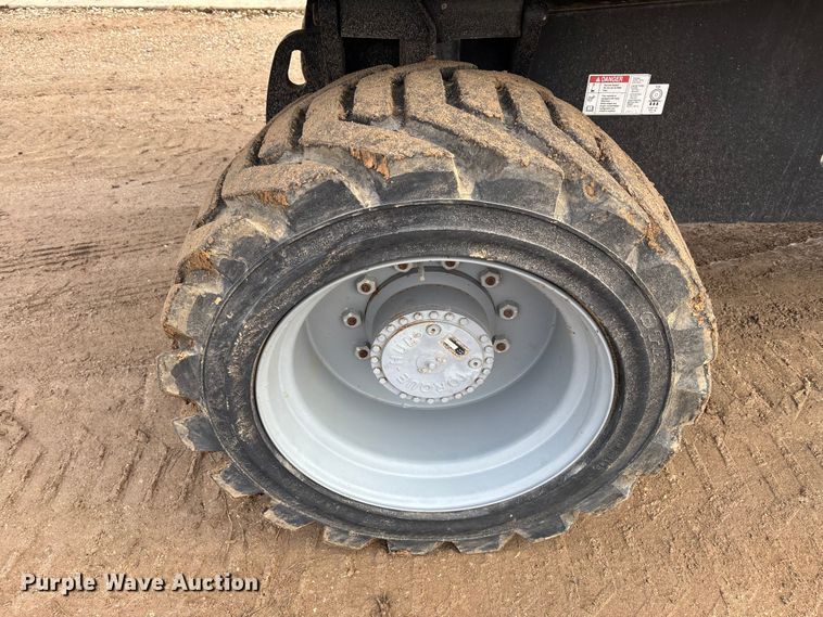 image for item DT4979 2017 Genie S-80x boom lift