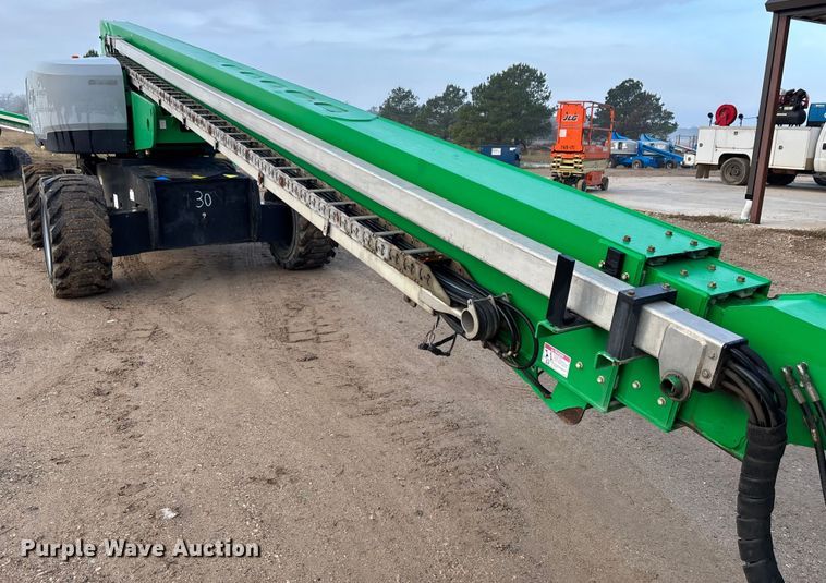 image for item DT4980 2017 Genie S-80X boom lift