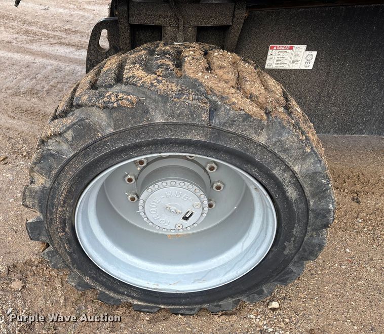 image for item DT4980 2017 Genie S-80X boom lift