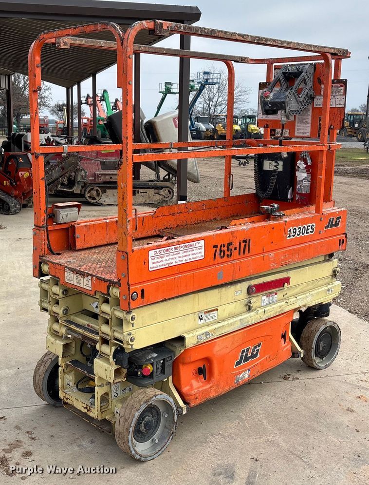 image for item DT4981 2018 JLG 1930ES scissor lift