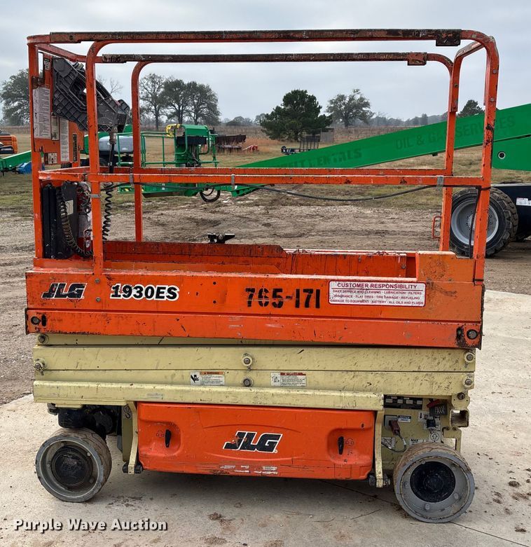 image for item DT4981 2018 JLG 1930ES scissor lift