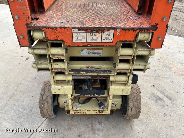 image for item DT4981 2018 JLG 1930ES scissor lift