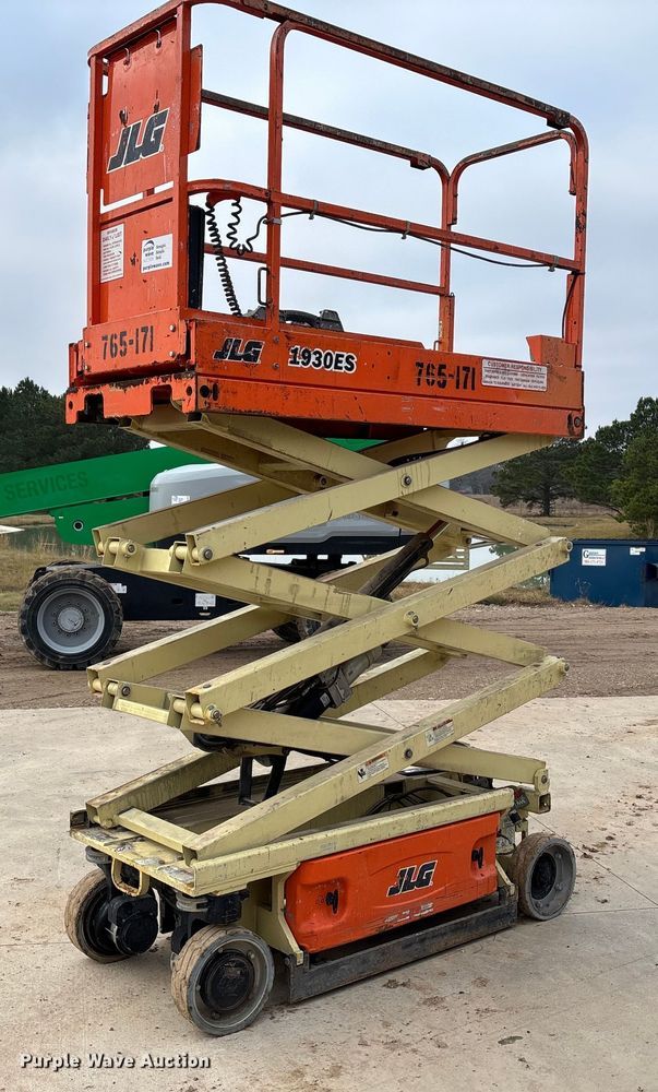 image for item DT4981 2018 JLG 1930ES scissor lift