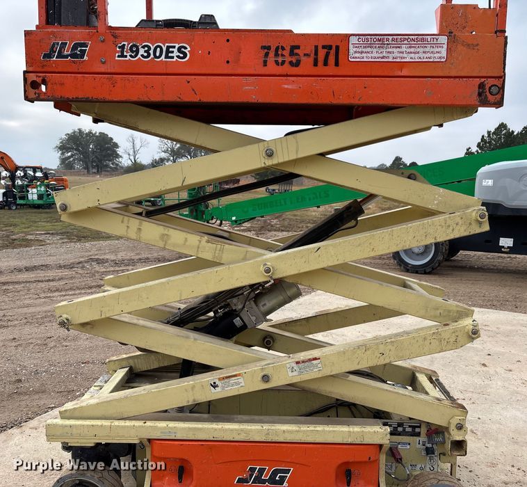 image for item DT4981 2018 JLG 1930ES scissor lift
