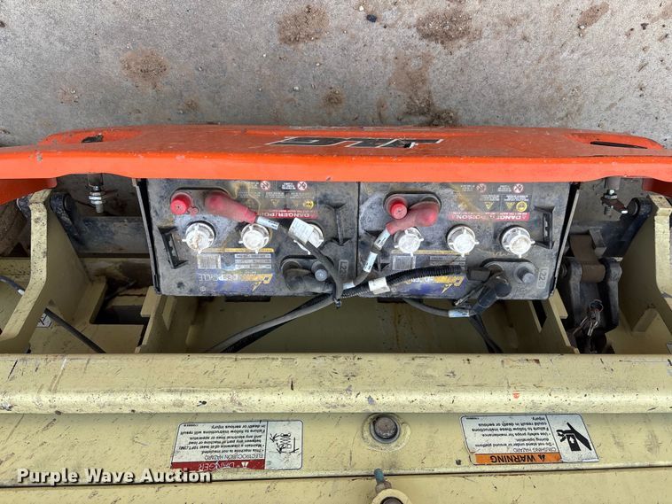 image for item DT4981 2018 JLG 1930ES scissor lift