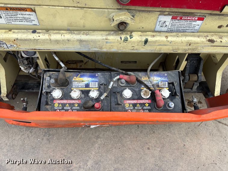 image for item DT4981 2018 JLG 1930ES scissor lift