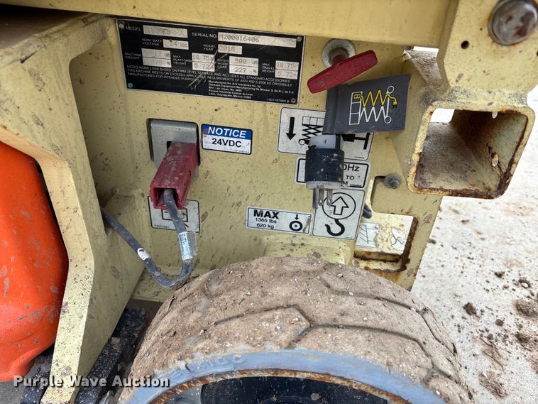 image for item DT4981 2018 JLG 1930ES scissor lift