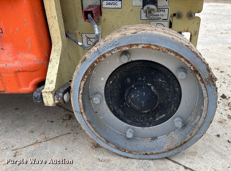 image for item DT4981 2018 JLG 1930ES scissor lift