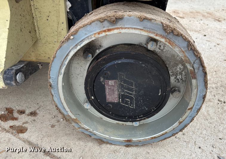 image for item DT4981 2018 JLG 1930ES scissor lift