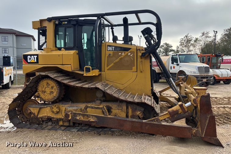 image for item DT4982 2016 Caterpillar D6T LGP dozer