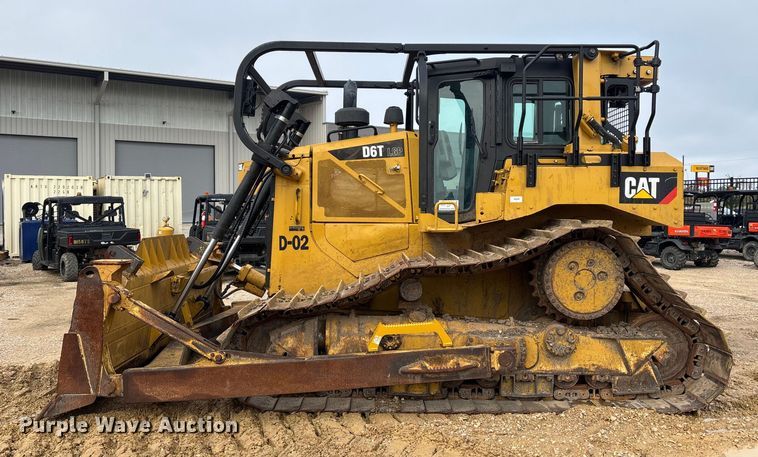 image for item DT4982 2016 Caterpillar D6T LGP dozer