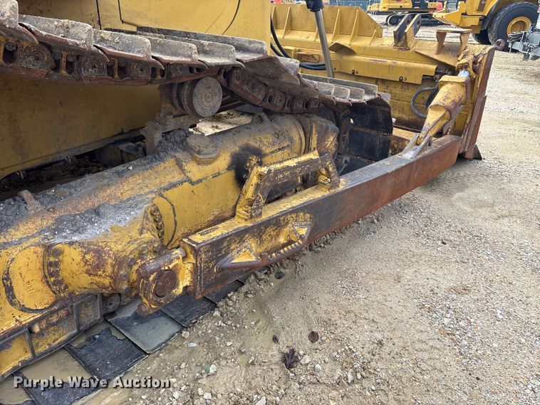 image for item DT4982 2016 Caterpillar D6T LGP dozer