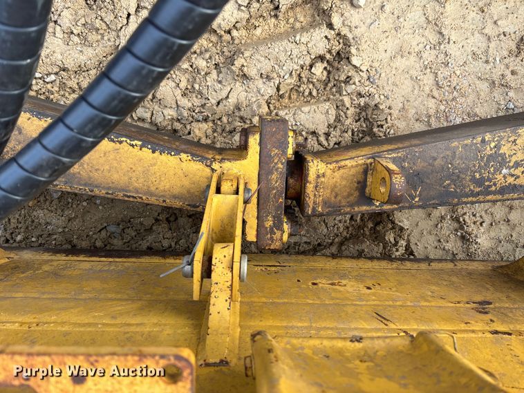 image for item DT4982 2016 Caterpillar D6T LGP dozer