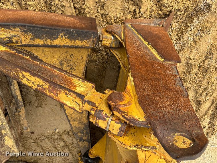 image for item DT4982 2016 Caterpillar D6T LGP dozer