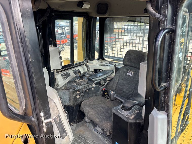 image for item DT4982 2016 Caterpillar D6T LGP dozer