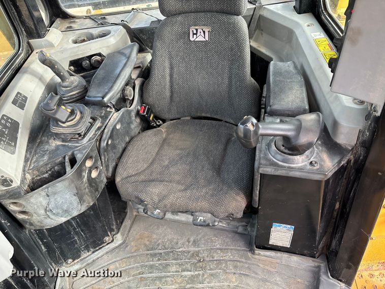 image for item DT4982 2016 Caterpillar D6T LGP dozer