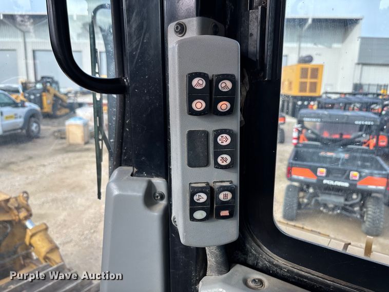 image for item DT4982 2016 Caterpillar D6T LGP dozer