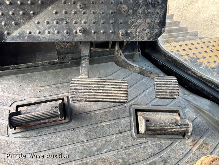 image for item DT4982 2016 Caterpillar D6T LGP dozer