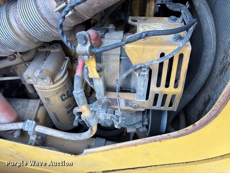 image for item DT4982 2016 Caterpillar D6T LGP dozer