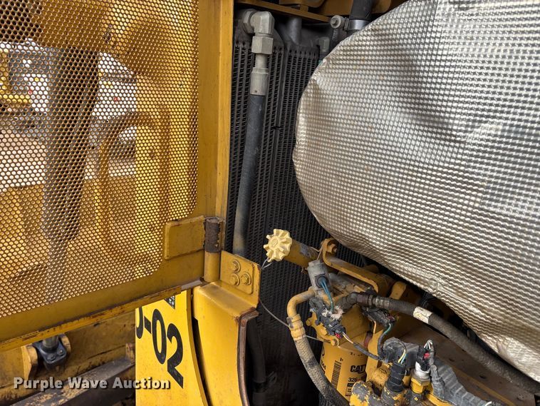 image for item DT4982 2016 Caterpillar D6T LGP dozer