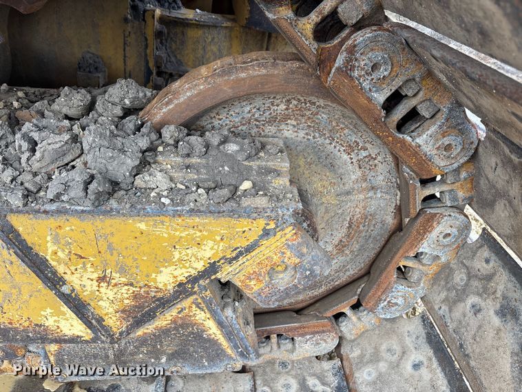 image for item DT4982 2016 Caterpillar D6T LGP dozer