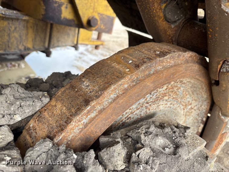 image for item DT4982 2016 Caterpillar D6T LGP dozer