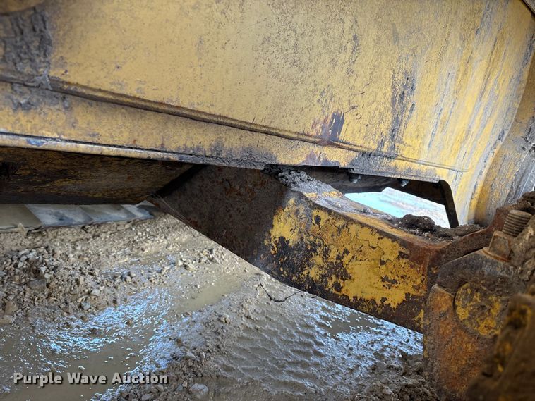 image for item DT4982 2016 Caterpillar D6T LGP dozer
