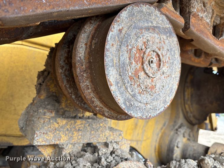 image for item DT4982 2016 Caterpillar D6T LGP dozer