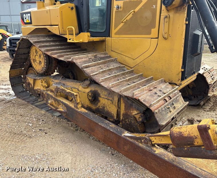 image for item DT4982 2016 Caterpillar D6T LGP dozer