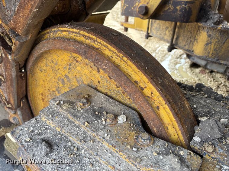 image for item DT4982 2016 Caterpillar D6T LGP dozer