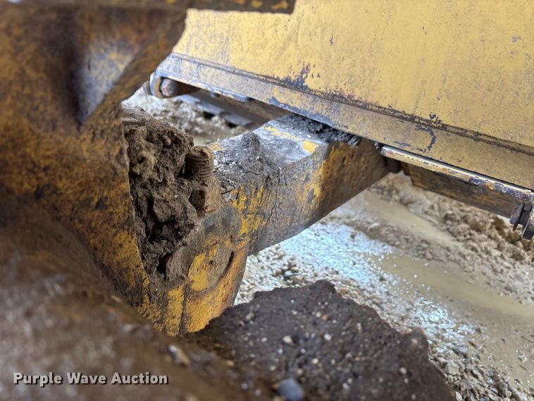 image for item DT4982 2016 Caterpillar D6T LGP dozer