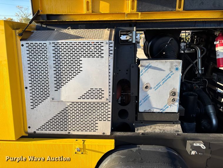 image for item DT4985 2022 Kaeser Mobilair M118 air compressor