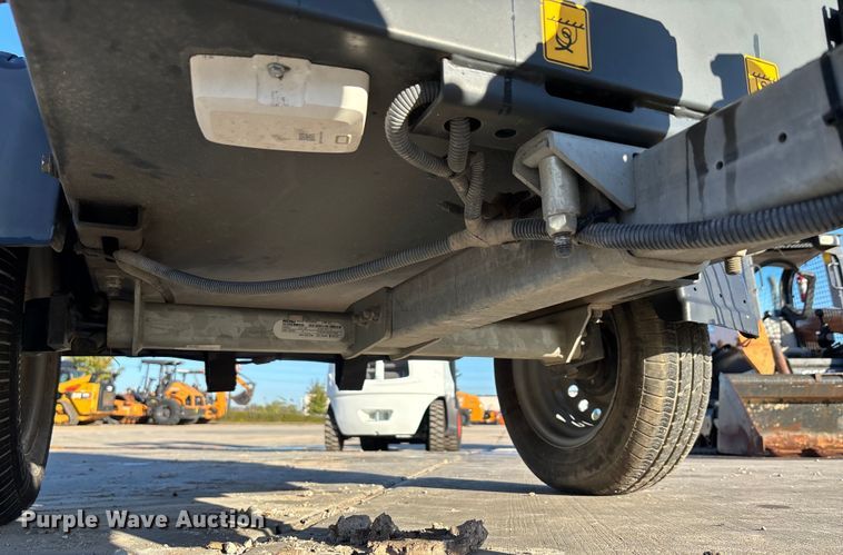 image for item DT4986 2017 Atlas Capco CPS110 air compressor