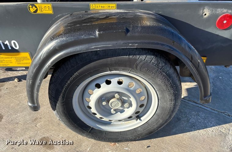 image for item DT4986 2017 Atlas Capco CPS110 air compressor