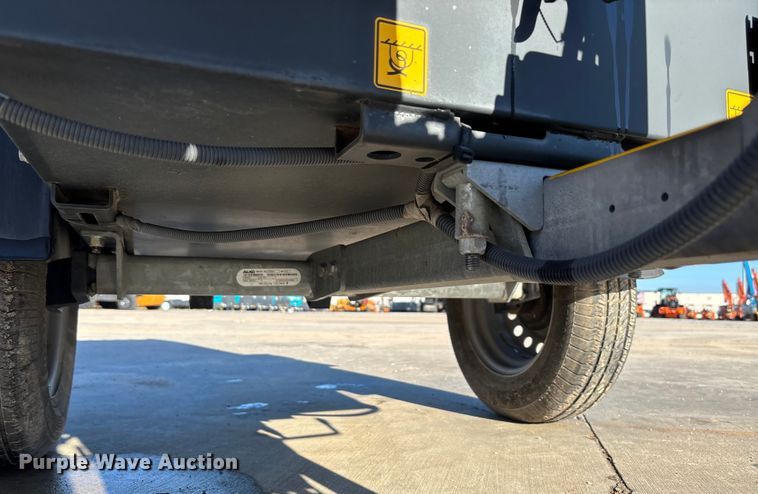 image for item DT4987 2017 Atlas Capco CPS110 air compressor