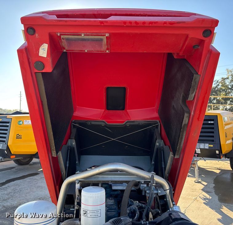 image for item DT4987 2017 Atlas Capco CPS110 air compressor