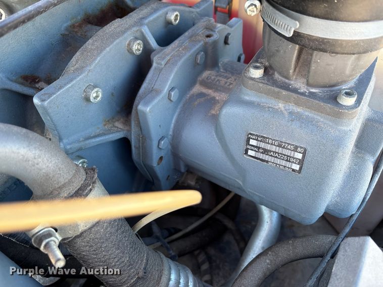 image for item DT4987 2017 Atlas Capco CPS110 air compressor