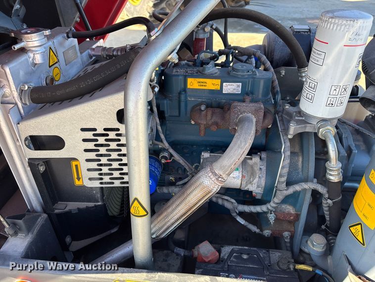 image for item DT4987 2017 Atlas Capco CPS110 air compressor