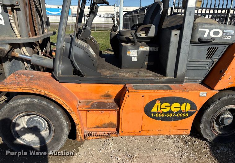 image for item DT4990 Doosan D70S-7 forklift