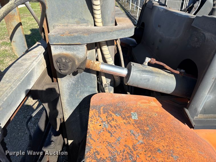 image for item DT4990 Doosan D70S-7 forklift