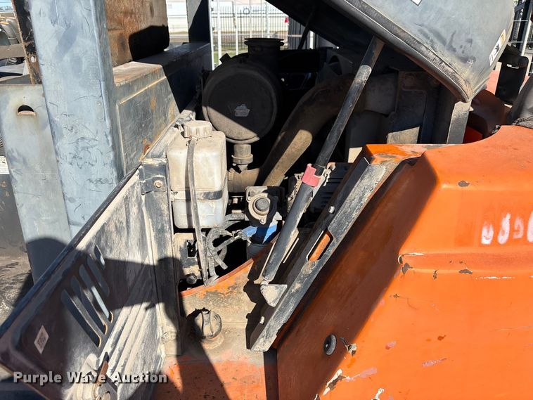 image for item DT4990 Doosan D70S-7 forklift