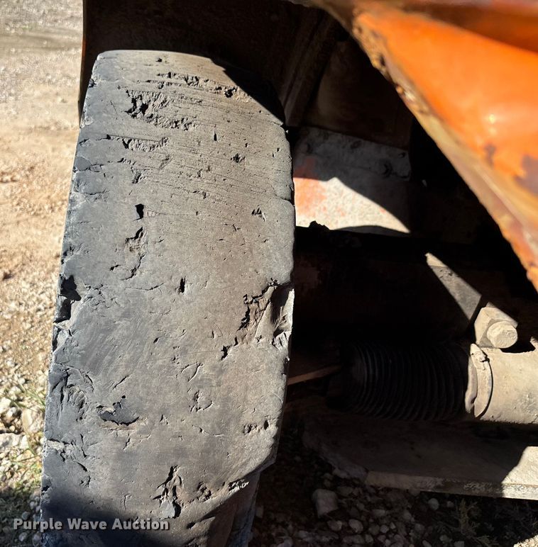 image for item DT4990 Doosan D70S-7 forklift