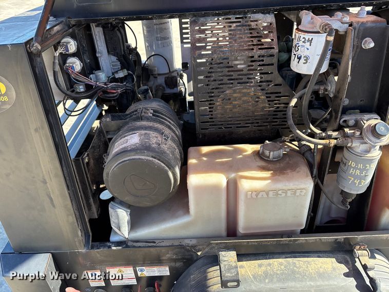 image for item DT4991 2022 Kaeser Mobilair M55 air compressor