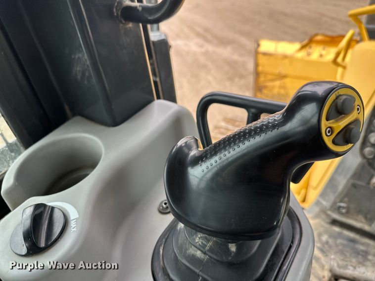 image for item DT6447 2014 Komatsu D61PX-23 dozer